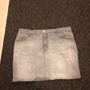 Gray denim skirt